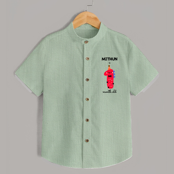 Milestone Shirt for 1st Month | Soft Cotton Personalized Shirt | Unisex Design - MINT GREEN - 0 - 6 Months Old (Chest 23")