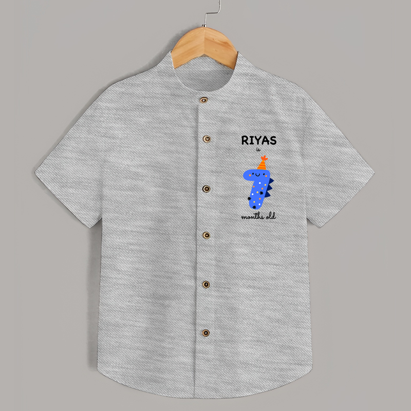 Milestone Shirt for 7th Month | Soft Cotton Personalized Shirt | Unisex Design - GREY - 0 - 6 Months Old (Chest 23")
