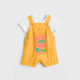 "Merry And Bright Xmas" - Christmas Themed Kids Dungaree Set With Customized name - PASTEL YELLOW - 0 - 5 Months Old (Chest 18")