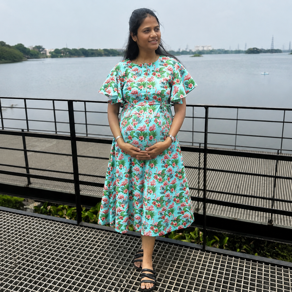 Tropical Print Maternity Dress – Flutter Sleeve Comfort for Moms-to-Be