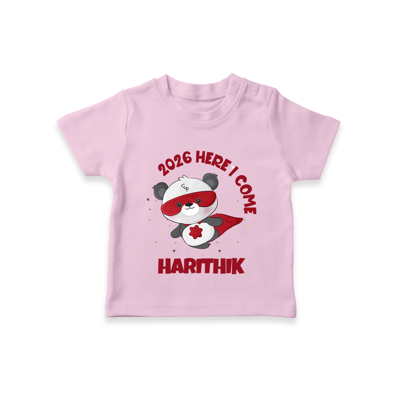 2026 HERE I COME – SUPER PANDA | Personalised T-Shirt for Kids - BABY PINK - 0-5 Months Old (Chest 17")