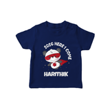 2026 HERE I COME – SUPER PANDA | Personalised T-Shirt for Kids - NAVY BLUE - 0-5 Months Old (Chest 17")