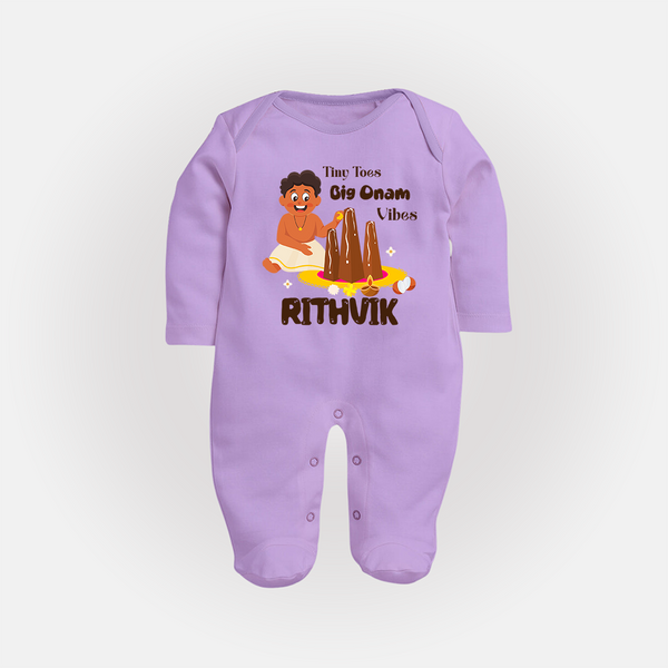 Tiny Toes Big Onam Vibes Sleep Suit | Personalized Baby Sleep Suit for Onam Festivities - LILAC - New Born (Chest 7.5")