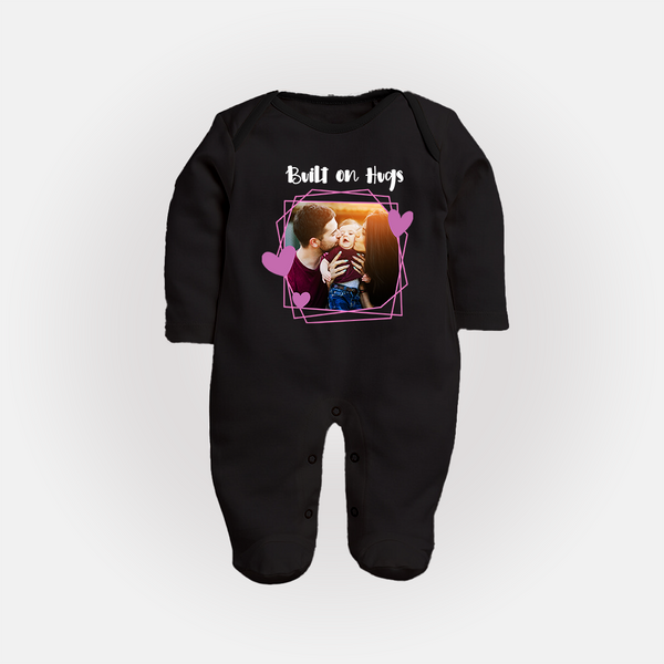 Built on Hugs Sleep suit/full sleeve body suit | Custom Family Sleep suit/full sleeve body suit for Love and Warmth - BLACK - New Born (Chest 7.5")
