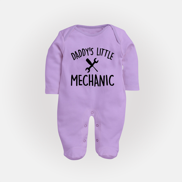 Daddy's Little Mechanic Sleep Suit | Custom Baby Sleep Suit for Daddy's Helper - LILAC - New Born (Chest 7.5")
