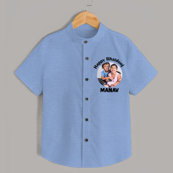 Rakhi Celebration Photo Print Shirt– photo of two children in festive rakhi attire. - SKY BLUE - 0 - 6 Months Old (Chest 23")