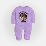 Happy Rakhi Cute Kids Print Fullbody Suit – boy-girl sitting and tying rakhi illustration. - LILAC - New Born (Chest 7.5")