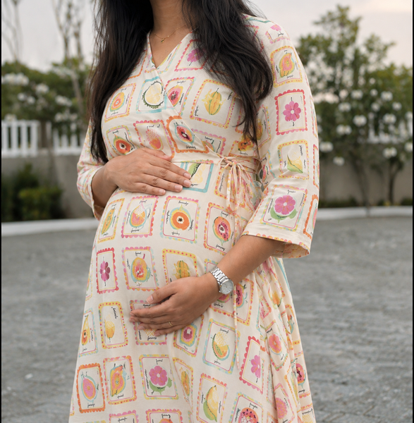 Tropical Fruit Frames Maternity Dress – Cotton Feeding-Friendly Dress